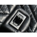 𝗖𝗵𝗮𝗻𝗲𝗹 Replica ❷. ❺❺ V pattern Small Black