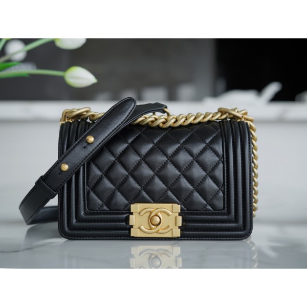 𝗖𝗵𝗮𝗻𝗲𝗹 𝗟𝗲𝗯𝗼 𝘆Italy 🇮🇹GR original lambskin：Small Black Gold