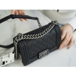 𝗖𝗵𝗮𝗻𝗲𝗹 𝗟𝗲𝗯𝗼𝘆 Imported custom caviar calfskin:Small ball pattern Small Black Silver