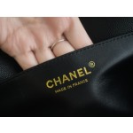 𝗖𝗵𝗮𝗻𝗲𝗹 𝗟𝗲𝗯𝗼𝘆 Imported custom caviar calfskin:Small ball pattern Medium Black Gold