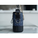 𝗖𝗵𝗮𝗻𝗲𝗹 𝗚𝗮𝗯𝗿𝗶𝗲𝗹𝗲❥ classic stray bag Italy 🇮🇹 "Montebello" original cowhide：Small  Black and Blue