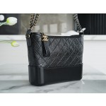 𝗖𝗵𝗮𝗻𝗲𝗹 𝗚𝗮𝗯𝗿𝗶𝗲𝗹𝗲❥ classic stray bag Italy 🇮🇹 "Montebello" original cowhide：Medium Black