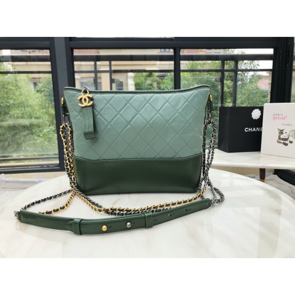 𝗖𝗵𝗮𝗻𝗲𝗹 𝗚𝗮𝗯𝗿𝗶𝗲𝗹𝗲❥ classic stray bag Italy 🇮🇹 "Montebello" original cowhide：Medium Cuba Green