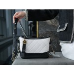 𝗖𝗵𝗮𝗻𝗲𝗹 𝗚𝗮𝗯𝗿𝗶𝗲𝗹𝗲❥ classic stray bag Italy 🇮🇹 "Montebello" original cowhide：Small  Blue and White