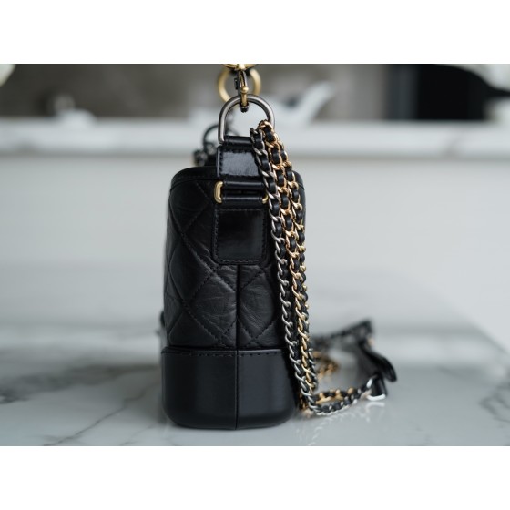 𝗖𝗵𝗮𝗻𝗲𝗹𝗚𝗮𝗯𝗿𝗶𝗲𝗹𝗲❥⼵ New style stray bag Italy 🇮🇹 Montebello original cowhide: small black