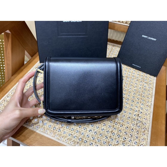 SAINT LAURENT 𝑺𝑶𝑳𝑭𝑬𝑹𝑰𝑵𝑶 𝑩𝑶𝑿 🎐.#634306