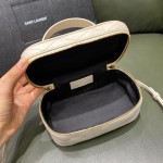 SAINT LAURENT  𝙑𝙖𝙣𝙞𝙩𝙮 𝘾  #669560.JD