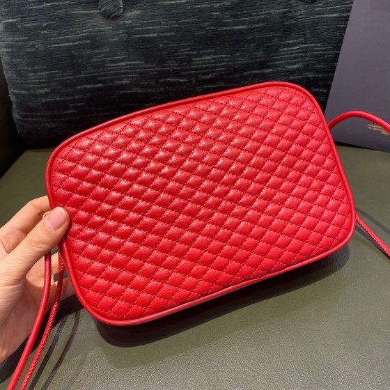 AINT LAURENT 𝙇𝙤𝙪 𝙇𝙤𝙪  #640990.JD