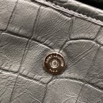 SAINT LAURENT 𝒏𝒊𝒌𝒊  𝒃𝒂𝒃𝒚 𝟮𝟮𝒄𝒎 #533037 New matte E original leather.jd