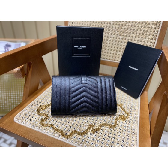 SAINT LAURENT 𝙈𝙊𝙉𝙊𝙂𝙍𝘼𝙈 𝙈𝙄𝙓 𝙈𝘼𝙏𝙀𝙇𝘼𝙎𝙎É #620280 original leather