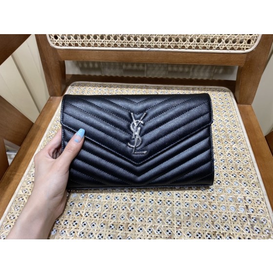 SAINT LAURENT 𝑴𝒐𝒏𝒐𝒈𝒓𝒂𝒎 𝑾𝒐𝒄  #377828