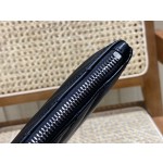 SAINT LAURENT 𝑴𝒐𝒏𝒐𝒈𝒓𝒂𝒎 𝑾𝒐𝒄  #440222