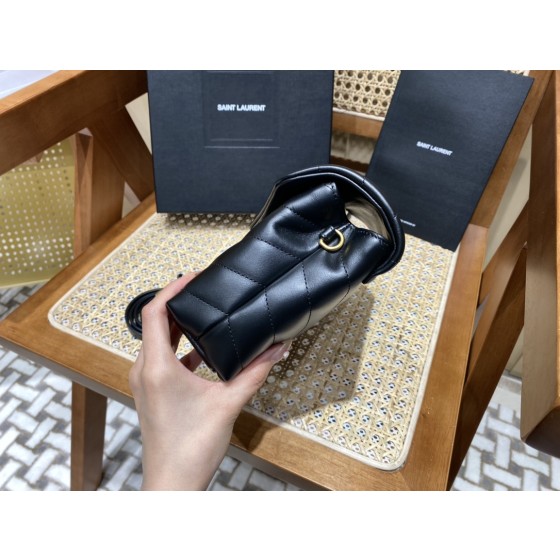 SAINT LAURENT 𝑳𝒐𝒖𝑳𝒐𝒖 #467072.Original leather.JD