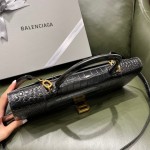 BALENCIAGA 𝐇𝐨𝐮𝐫𝐠𝐥𝐚𝐬𝐬 𝐏𝐥𝐮𝐬 Hourglass bag