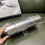 BALENCIAGA 𝐇𝐨𝐮𝐫𝐠𝐥𝐚𝐬𝐬 𝐰𝐚𝐥𝐥𝐞𝐭 𝐨𝐧 𝐜𝐡𝐚𝐢𝐧 ⏳ ▪️ crocodile print silver with silver buckle