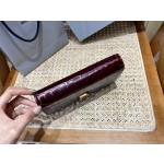 BALENCIAGA 𝘄𝗮𝗹𝗹𝗲𝘁 𝗼𝗻 𝗰𝗵𝗮𝗶𝗻 ▪️ crocodile print burgundy gold buckle