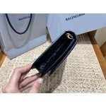 BALENCIAGA 𝘄𝗮𝗹𝗹𝗲𝘁 𝗼𝗻 𝗰𝗵𝗮𝗶𝗻 ▪️ crocodile print black gold buckle