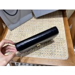 BALENCIAGA 𝘄𝗮𝗹𝗹𝗲𝘁 𝗼𝗻 𝗰𝗵𝗮𝗶𝗻 ▪️ crocodile print black gold buckle