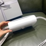 BALENCIAGA 𝘀𝗺𝗮𝗹𝗹 𝗯𝗮𝗴 Plain white silver buckle