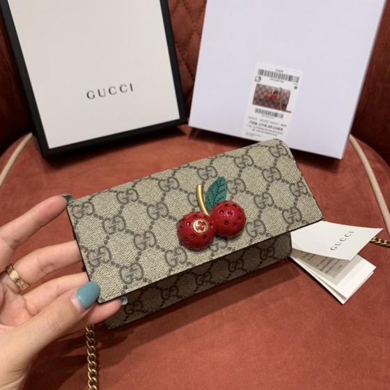 GUCCI  𝗌𝗎𝗉𝗋𝖾𝗆𝖾 𝗆𝗂𝗇𝗂 𝗐𝗂𝗍𝗁 𝖼𝗁𝖾𝗋𝗋𝗂𝖾𝗌 # 481291