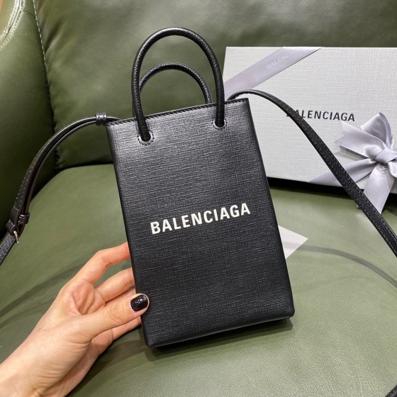 BALENCIAGA 𝗦𝗵𝗼𝗽𝗽𝗶𝗻𝗴 𝗯 𝗮𝗴 Cowhide shopping paper bag