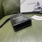 BALENCIAGA 𝗦𝗵𝗼𝗽𝗽𝗶𝗻𝗴 𝗯 𝗮𝗴 Crocodile shopping paper bag