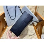 BALENCIAGA 𝗦𝗵𝗼𝗽𝗽𝗶𝗻𝗴 𝗯𝗮𝗴 Cowhide shopping paper bag