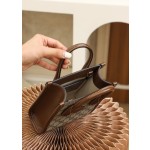 GUCCI 𝐓𝐨𝐭𝐞 𝐌𝐢𝐧𝐢 #671623#