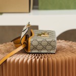 GUCCI 𝙥𝙖𝙙𝙡𝙤𝙘𝙠 series new member genuine leather #652683