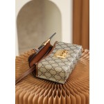 GUCCI 𝙥𝙖𝙙𝙡𝙤𝙘𝙠 series new member genuine leather #652683