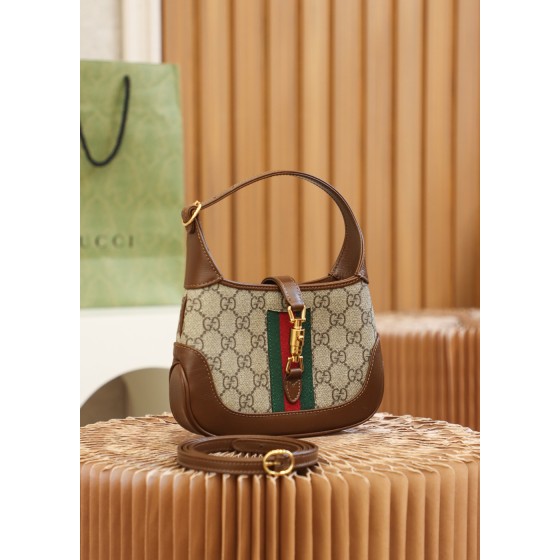GUCCI 𝐉𝐚𝐜𝐤𝐢𝐞 𝟭𝟵𝟲𝟭 series #637092