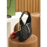 GUCCI 𝐉𝐚𝐜𝐤𝐢𝐞 𝟏𝟗𝟔𝟏 𝐃𝐞𝐧𝐢𝐦 original leather #678843