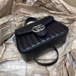 GUCCI marmont marmont geometric series (handbag black 21cm)# 583571