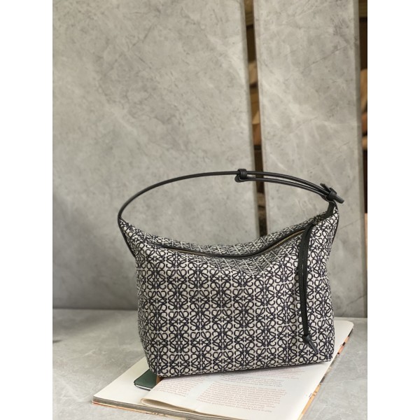 LOEWE cubi bento bag