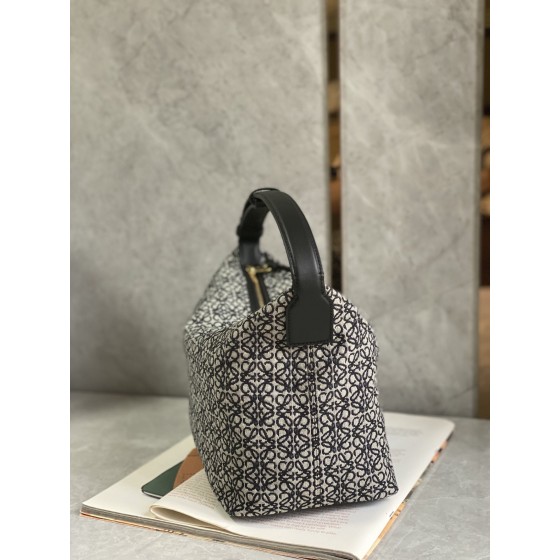 LOEWE cubi bento bag