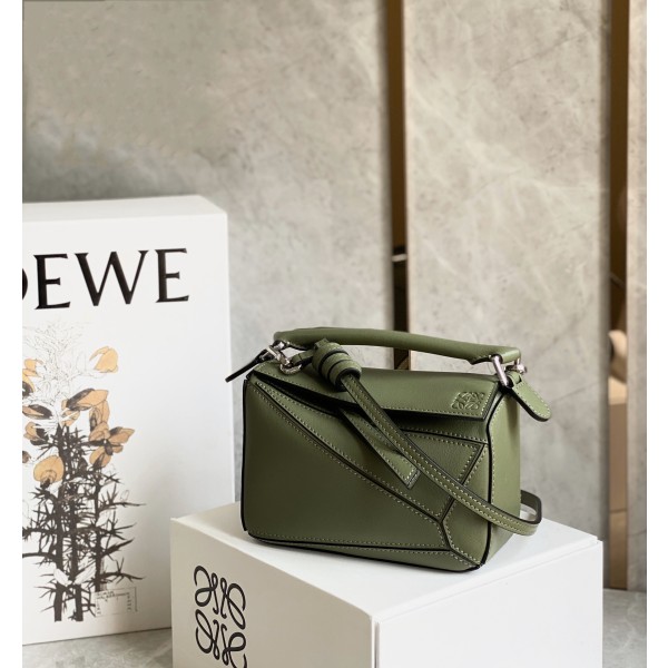 LOEWE super mini Puzzle bag