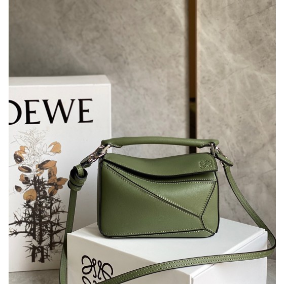 LOEWE super mini Puzzle bag