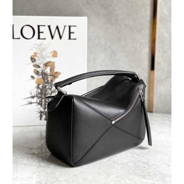 LOEWE    Puzzle bag