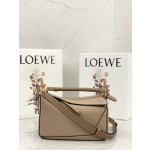 LOEWE    Puzzle bag