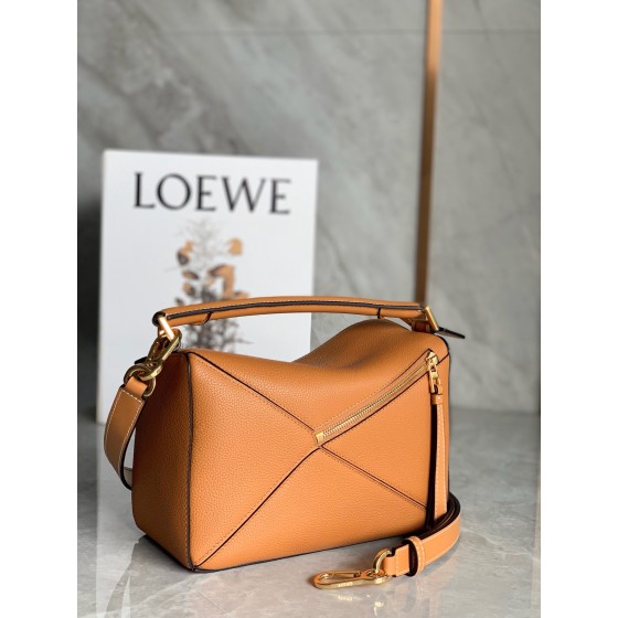 LOEWE    Puzzle bag