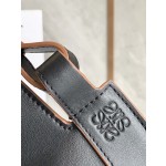 LOEWE Horseshoe flying saucer bag