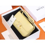 𝐂𝐞𝐥𝐢𝐧𝐞  𝐓𝐑𝐈𝐎𝐌𝐏𝐇𝐄 #194143