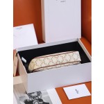 𝐂𝐞𝐥𝐢𝐧𝐞  𝐏𝐀𝐓𝐀𝐏𝐀𝐍𝐒 #196252