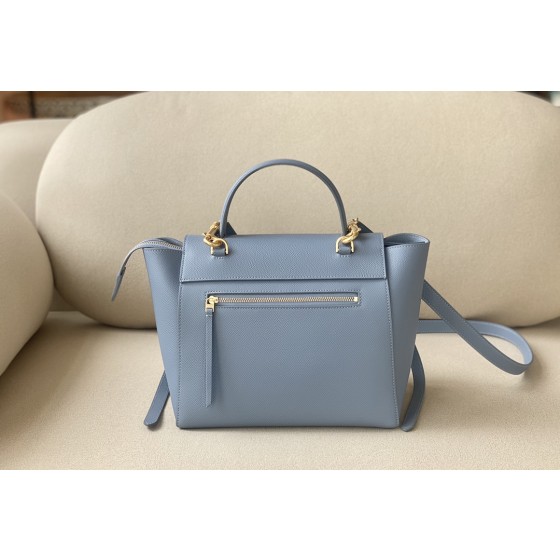 𝐂𝐞𝐥𝐢𝐧𝐞 BELT MICRO BAG in grained calfskin