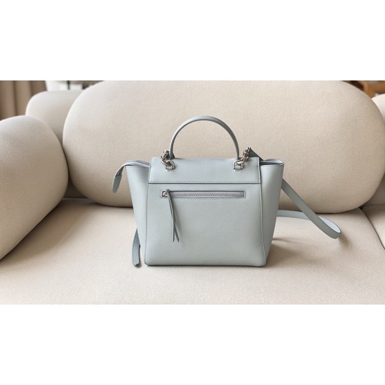 𝐂𝐞𝐥𝐢𝐧𝐞 BELT MICRO BAG in grained calfskin