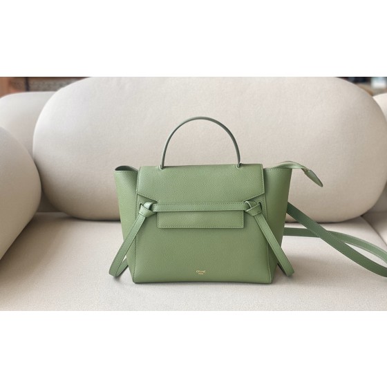 𝐂𝐞𝐥𝐢𝐧𝐞 BELT MICRO BAG in grained calfskin