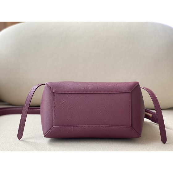 𝐂𝐞𝐥𝐢𝐧𝐞 BELT MICRO BAG in grained calfskin