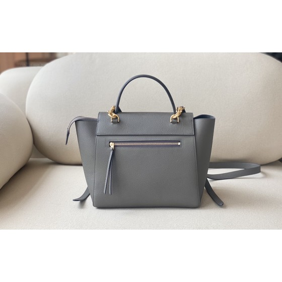 𝐂𝐞𝐥𝐢𝐧𝐞 BELT MICRO BAG in grained calfskin