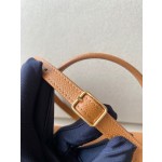 𝐂𝐞𝐥𝐢𝐧𝐞 Belt Bag Catfish Bag Small Grained Calfskin