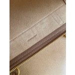 𝐂𝐞𝐥𝐢𝐧𝐞 Belt Bag Catfish Bag Small Grained Calfskin